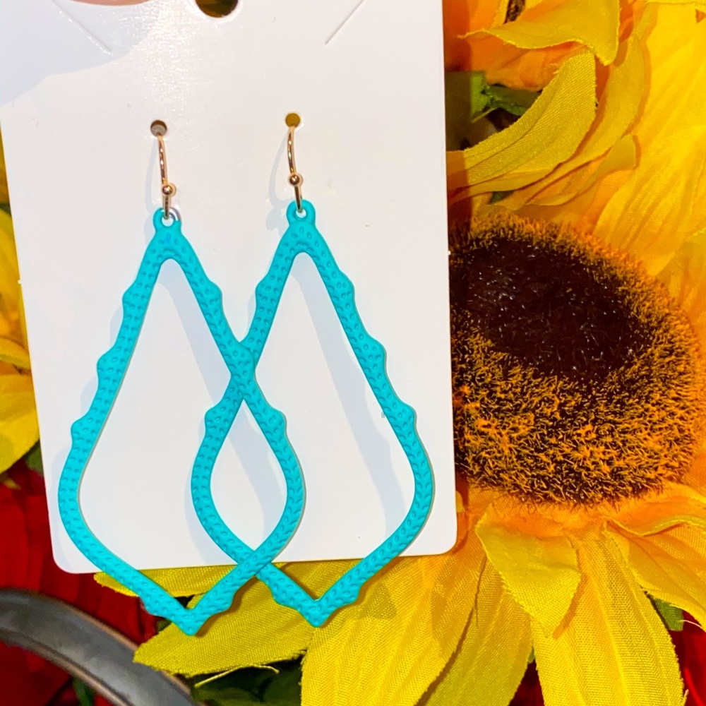 Turquoise teardrop earrings!